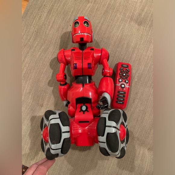 WowWee Robotics Red Tribot Tri 15" Interactive Talking Robot + Remote Control - Picture 3 of 4